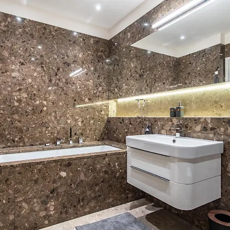 Appartement Luxurious And Quiet Near Wenceslas Square By Easybnb