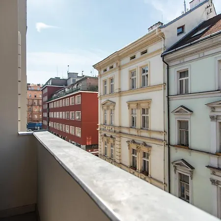 Luxurious And Quiet Near Wenceslas Square By Easybnb Lägenhet