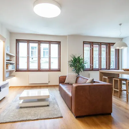 Luxurious And Quiet Near Wenceslas Square By Easybnb Appartement