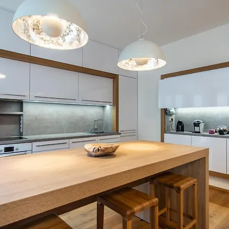 Luxurious And Quiet Near Wenceslas Square By Easybnb Appartement *