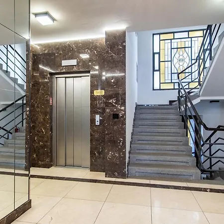 Luxurious And Quiet Near Wenceslas Square By Easybnb Apartmán *